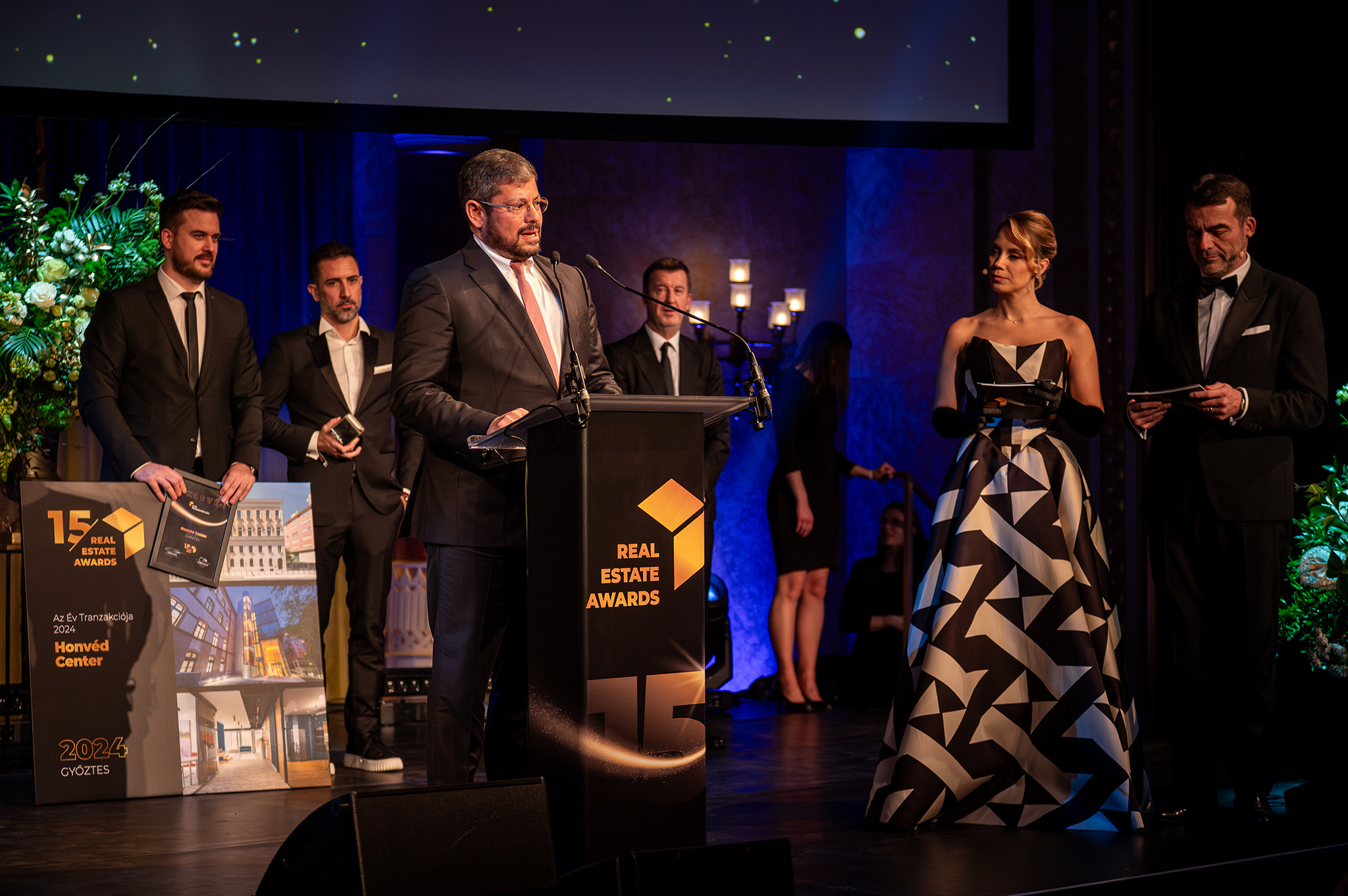 WING receives the Transaction of the Year Award for the sale of the Honvéd Center at the Real Estate Awards