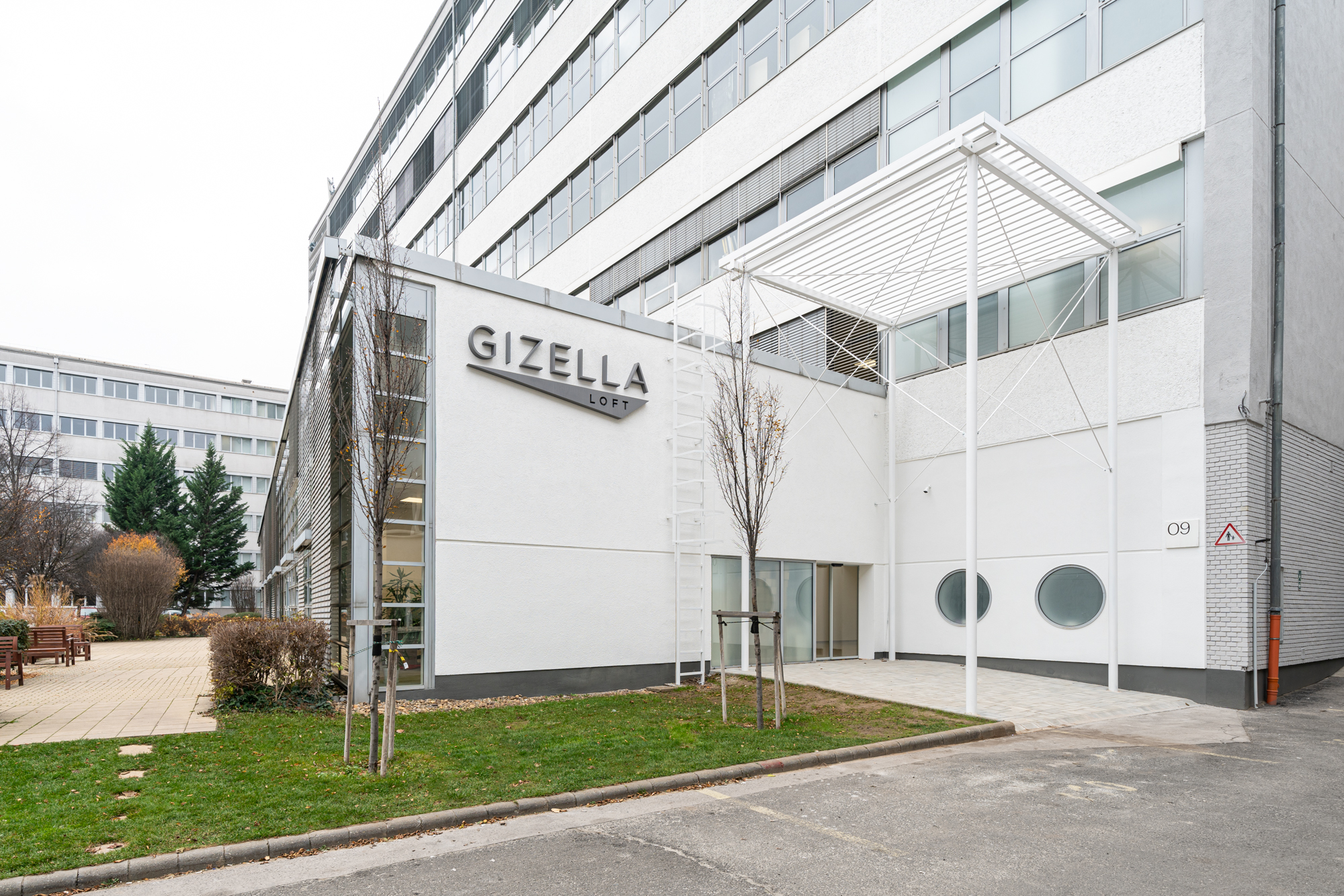Elkészült a Gizella Loft irodaház – Elfoglalta új irodáját a TÜV Rheinland