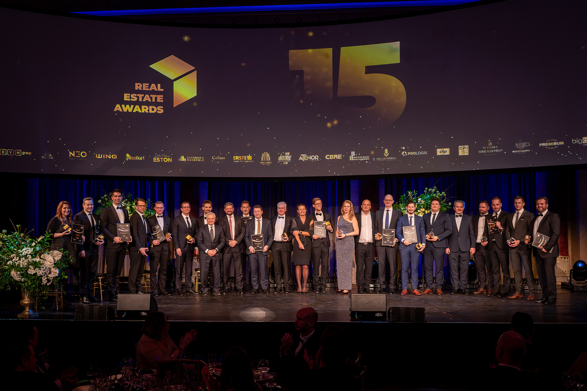 WING receives the Transaction of the Year Award for the sale of the Honvéd Center at the Real Estate Awards