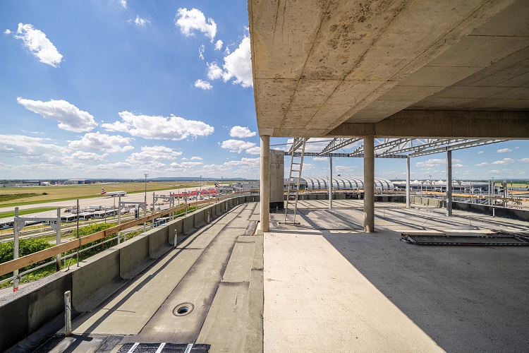 New hotel with direct access connection to airport terminal now structurally completed