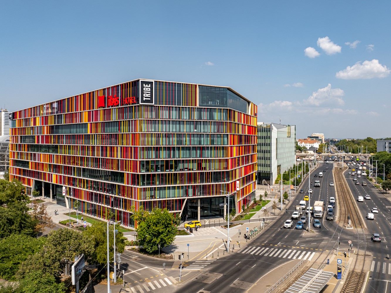 The New Role of the Office: Community, Identity, and Flexibility – Anita Hancz MRICS on the Challenges of the Hybrid Era